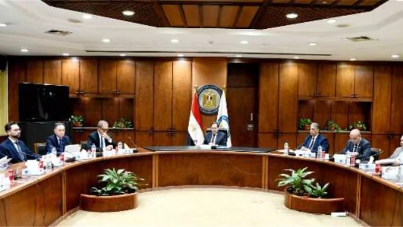 وزيرالبترول يبحث مع وفد ميدتيرا الكندية سبل تعزيز التعاون المشترك