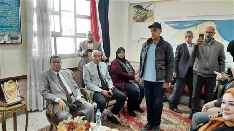 وكيل تعليم دميـاط يتفقد عددا من المدارس