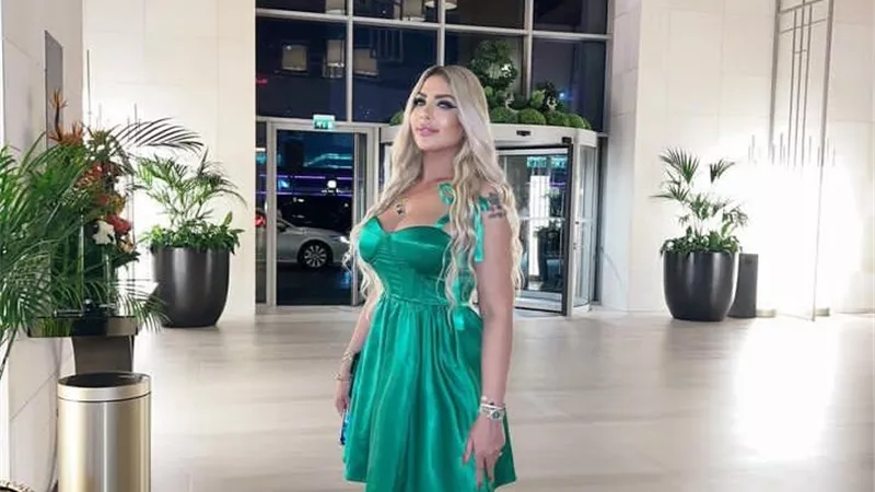 بالأخضر.. إطلالة جذابة لـ سارة خليفة فى أحدث ظهور