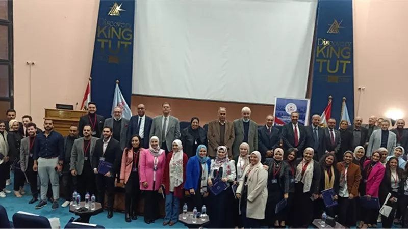 الجامعة المصرية الروسية تعقد ندوة المناخ والعمران المستدام/ فيديو