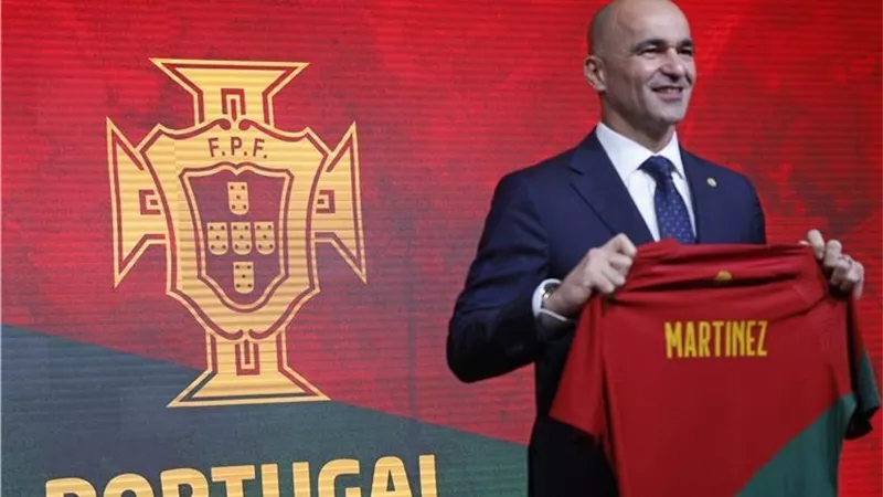 روبرتو مارتينيز : سأعتمد علي الهجوم في طريقتي مع منتخب البرتغال