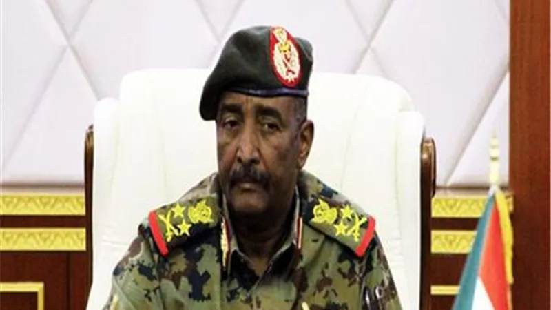 البرهان يمنح سفير روسيا لدى السودان وسام النيلين