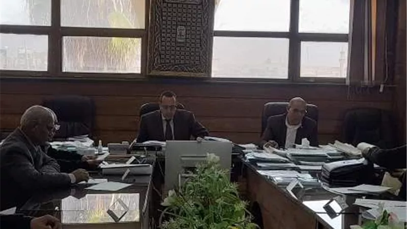 التوسع في المشروعات وتشجيع الاستثمار على أرض سيناء