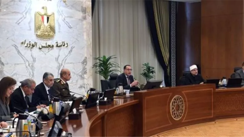 الحكومة: مد الخدمة لـ 520 طبيبا لمدة عامين بعد بلوغ سن المعاش