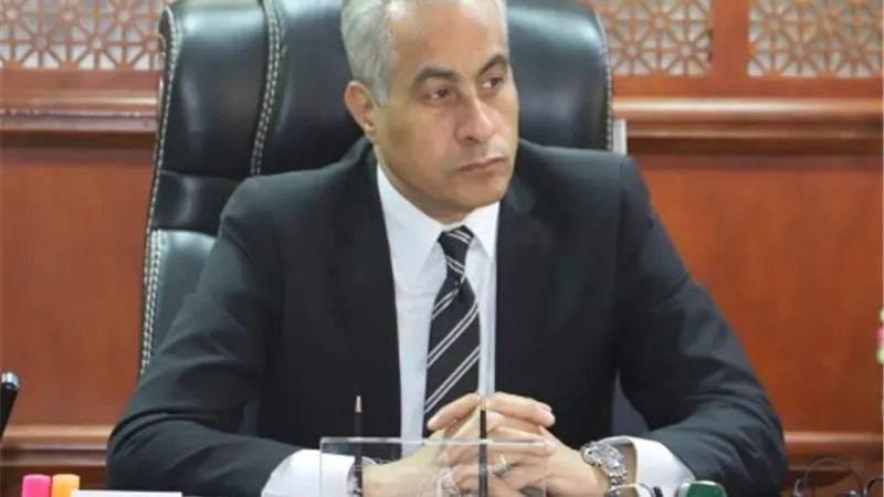 وزير القوى العاملة يشهد عرض لـ 