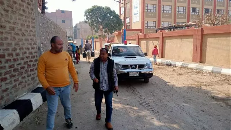 رفع 40 طن مخلفات في أبومناع غرب بدشنا