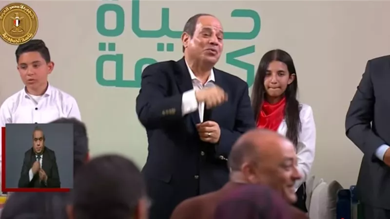 كلامكم من القلب .. السيسي يشكر لأهل المنيا حفاوة الاستقبال