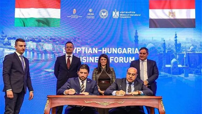 بروتوكول تعاون بين اقتصادية قناة السويس والوكالة المجرية لترويج الصادرات