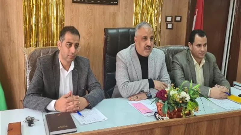 وكيل الشباب والرياضة بالقليوبية يجتمع بمديري الادارات.. صور