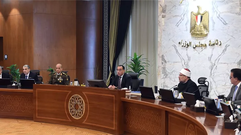 مدبولى يشيد بحضور الرئيس لاختبارات المتقدمين لوظائف وزارة النقل
