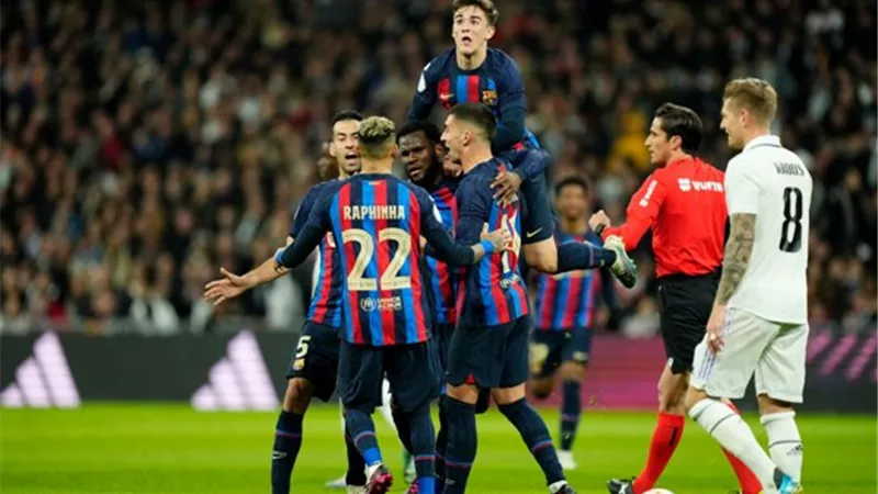 فيديو.. برشلونة يهزم ريال مدريد بهدف كيسيه بنصف نهائى كأس إسبانيا
