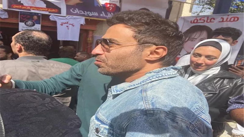 أحمد فهمى وريم ونجلاء يشاركون بانتخابات الممثلين