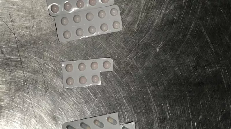 ضبط راكب بحوزته حشيش وماريجوانا واخر بحوزته عقاقير مخدرة