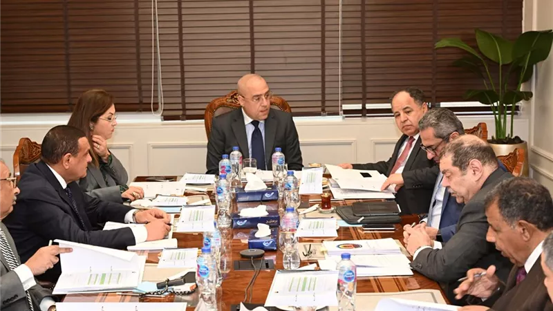 وزير الإسكان: العمل على جذب المزيد من الفرص الاستثمارية