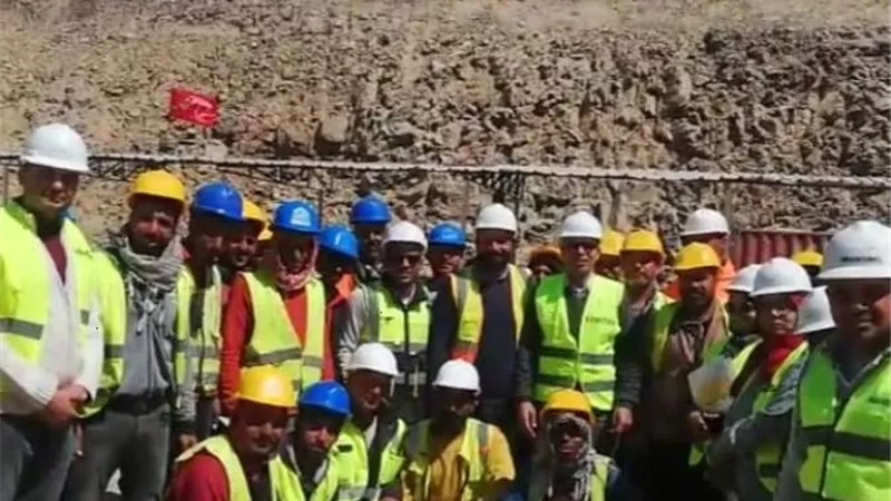 لحصر وتوعية العمالة غيرالمنتظمة..جولة ميدانية في مواقع عمل بأسوان