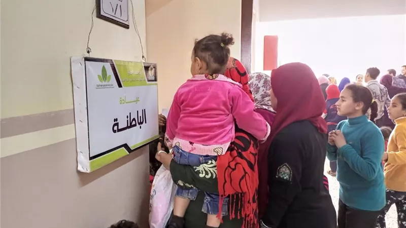جامعة المنيا تطلق قافلة بيئية متكاملة إلى قرية المعصرة بملوي