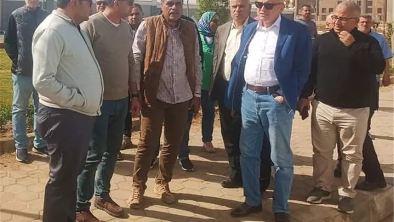 رشاد: قيادات الاسكان تتفقد المشاريع الخدمية بمدينة العبور