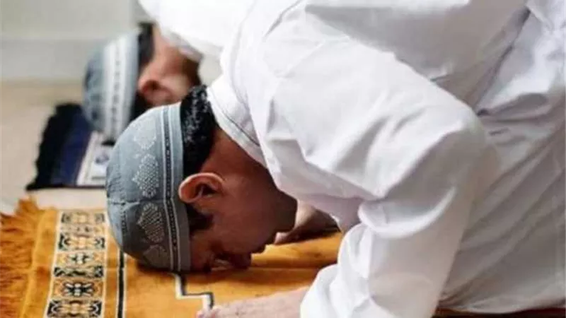 إحياء ليلة النصف من شعبان جماعة..هل يجوز؟