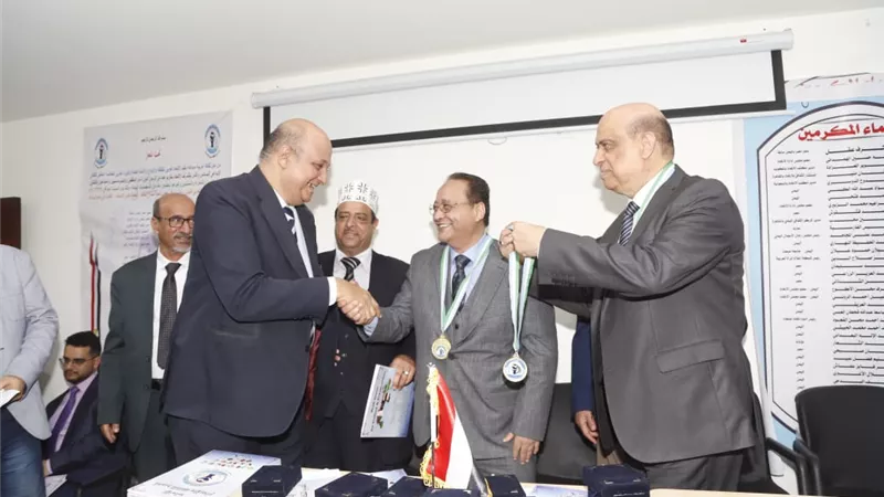 العربى للثقافة والإبداع يكرم رئيس شبكة إعلام المرأة العربية