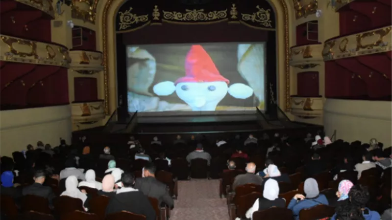 هاني لاشين ضيف نادي الفيلم بأوبرا الإسكندرية