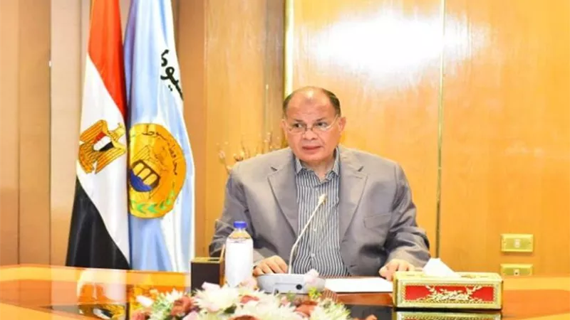 محافظ أسيوط يوضح خطة تنفيذ القوافل الطبية المجانية الشاملة