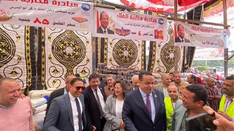مستقبل وطن يفتتح شادراً بأبو النمرس لبيع اللحوم والسلع