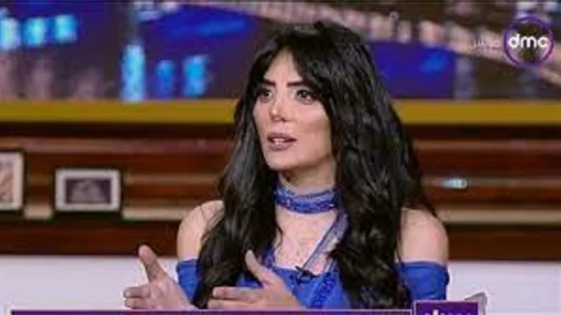 حورية فرغلى: 