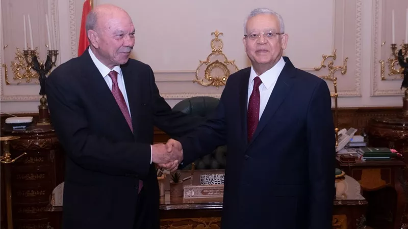المستشار الدكتور حنفي جبالي يستقبل رئيس مجلس الأعيان الأردني