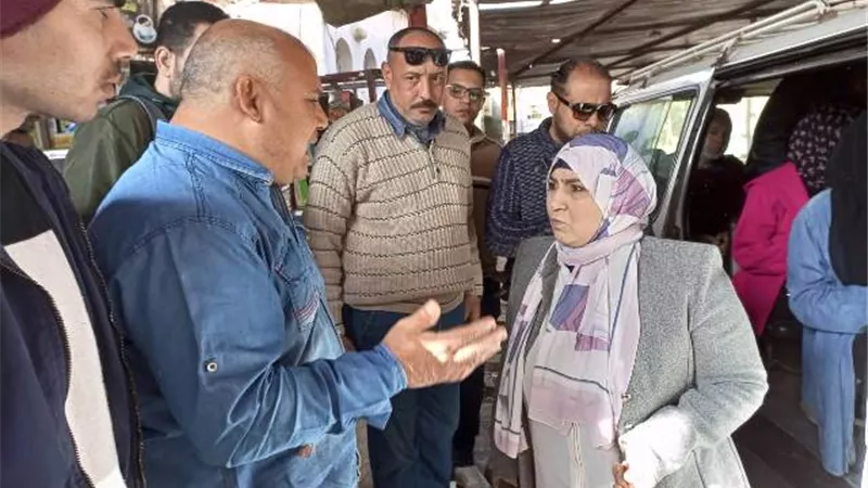 تواصل اعمال الحملات الرقابية بمواقف السيارات بالدقهلية