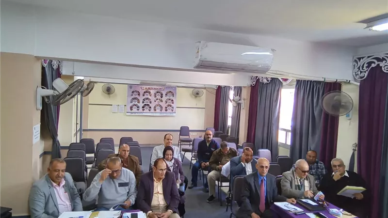 وكيل تعليم الدقهلية يشيد بدور مجلس الأمناء