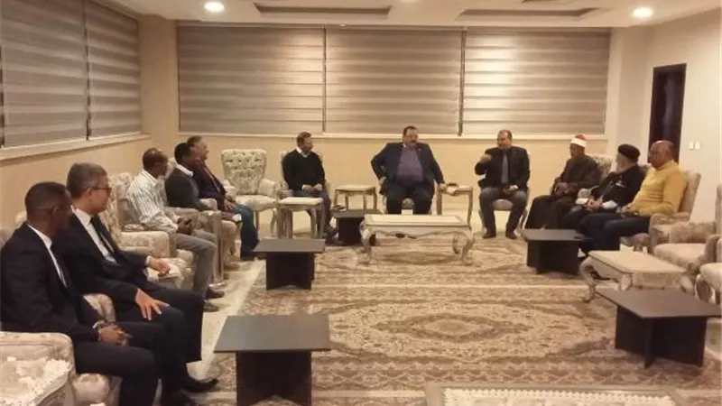 جلسة تشاور مجتمعي حول الأثر البيئي لمشروع تطوير ميناء الصيد
