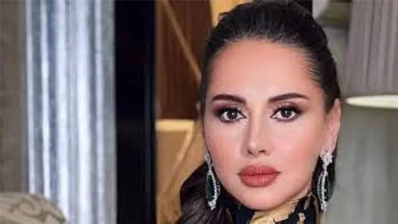 ياسمين رئيس تهاجم نجم سينمائى على تويتر