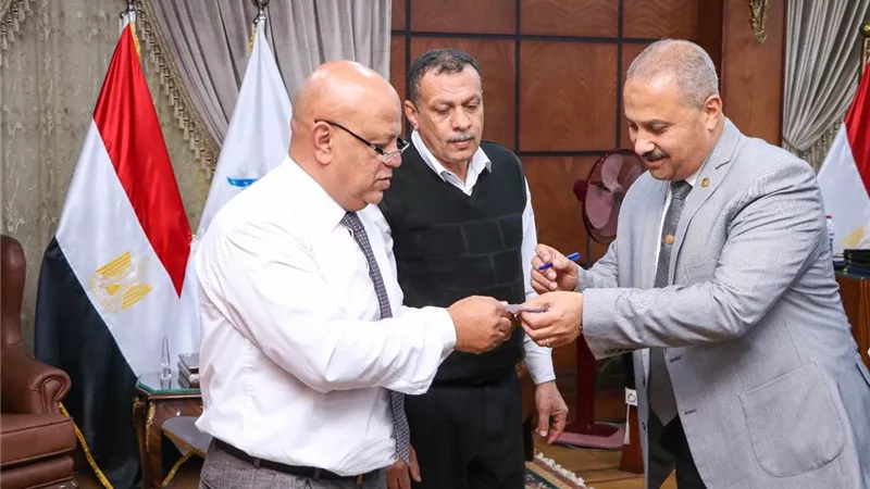 إعلان الفائزين بقرعة الحج بميناء دمياط