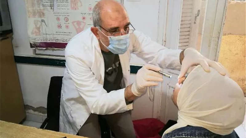 الكشف على ١٩٧٩ مريضاً فى قافلة علاجية بقرية ميت ابو خالد