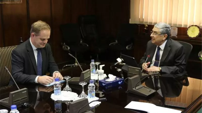 وزيرالكهرباء يستقبل سفيربريطانيا بالقاهرة لتعزيزالتعاون في الطاقة