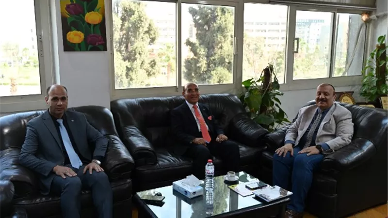 جامعة الفيوم تنظم ندوة تحت عنوان (دروس من تاريخ العرب واليهود)