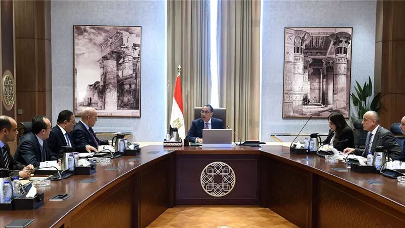 مدبولى يراجع موقف إجراءات تحصيل مستحقات الدولة وتقنين أوضاع الأراضي