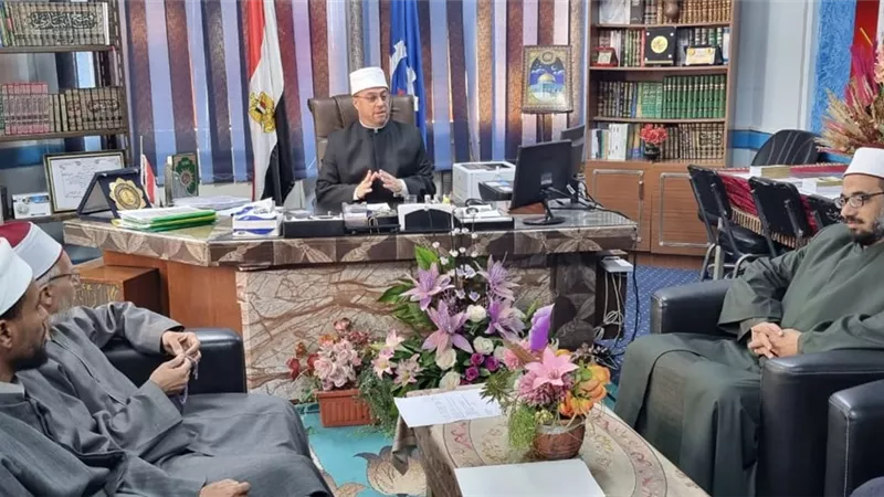 أوقاف السويس تناقش الإستعدادات لشهر رمضان المبارك