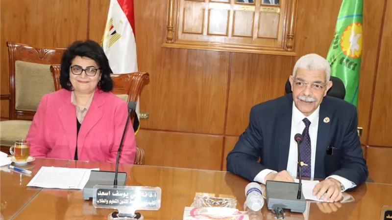 القاصد: تجهيز مراكز القياس والتقويم لتأدية الاختبارات الإلكترونية