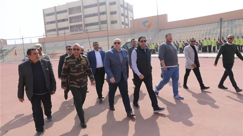 محافظ بنى سويف يشهد البروفات النهائية للاحتفال بالعيد القومي