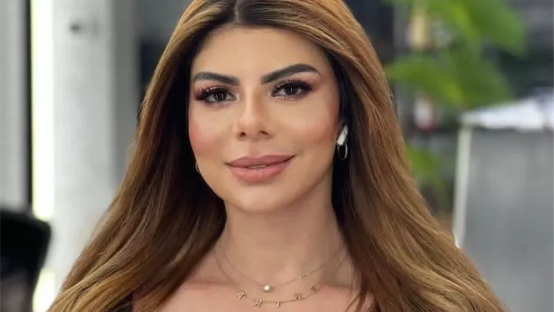 بمكياج ناعم .. أميرة فتحى تتألق في اليوم العالمى للمرأة