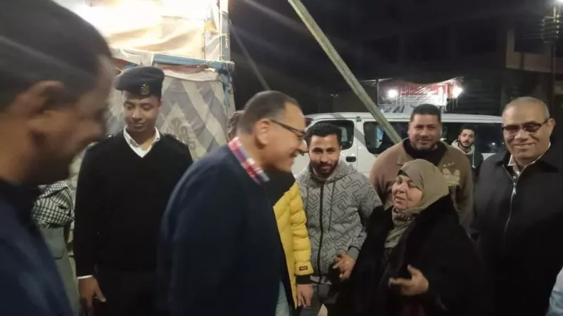 محافظ الشرقية يتفقد مدينتي الإبراهيمية وديرب نجم ..ليلا