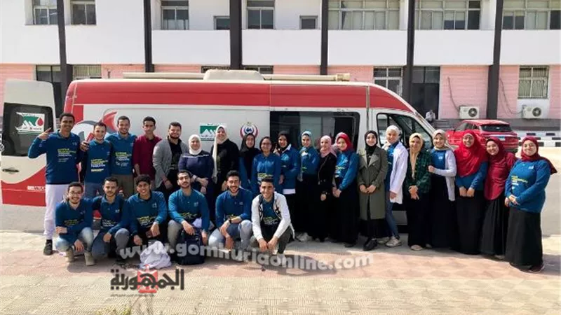صيدلة السادات تنظم حملة تبرع بالدم في كليات الجامعة