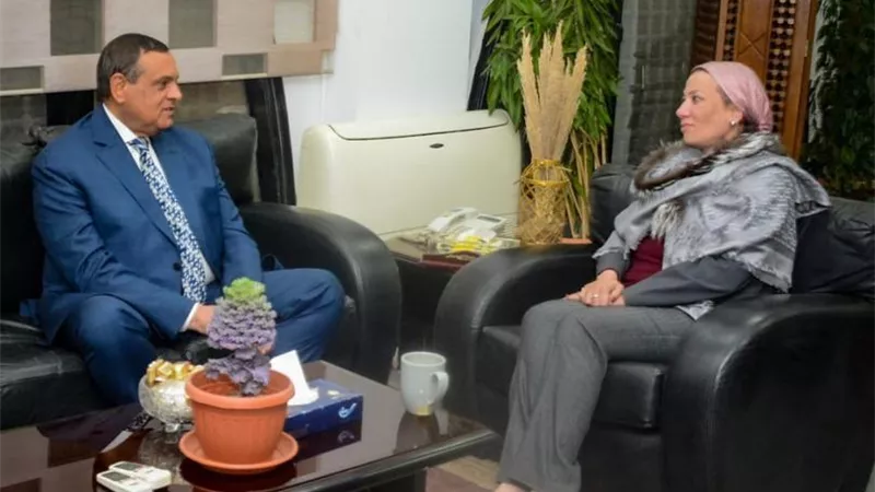 أمنة : توريد 109 محطات ثابتة ومتحركة و7 مصانع لتدوير المخلفات