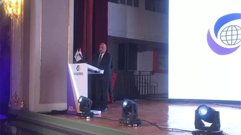 عصمت: جاري تنفيذ مشروع ضخم في شركات الأدوية