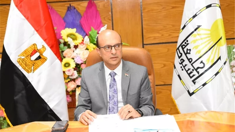 المنشاوى يترأس إجتماع اللجنة العليا لإدارة ملف جامعة أسيوط