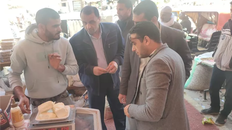 ضبط لحوم مجهولة المصدر وتحرير محاضر مخالفة علي الأسواق ببيلا