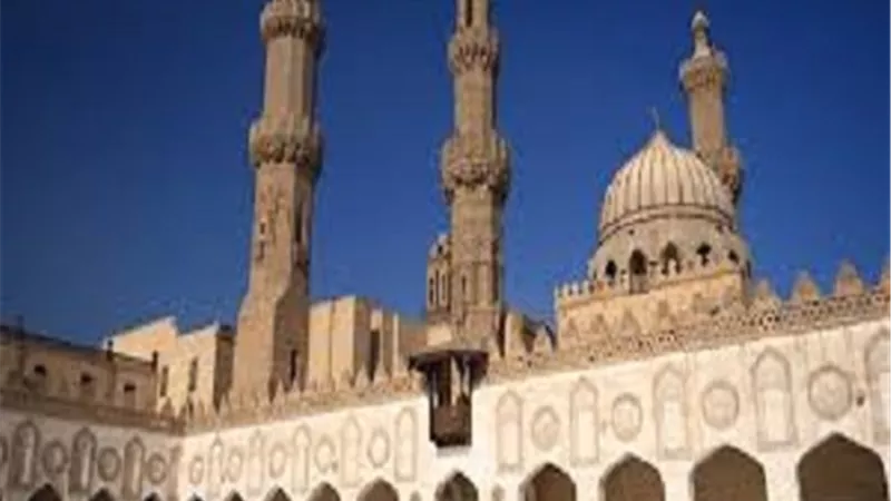 الجامع الأزهر يفتح باب التقديم للعمل كمحفظ قرآن كريم.. إعرف الشروط