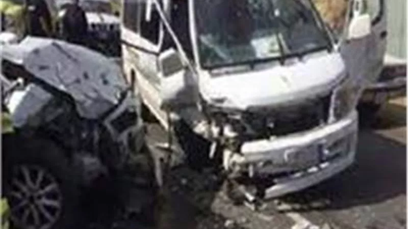 إصابة 21 فى حادث تصادم على طريق 