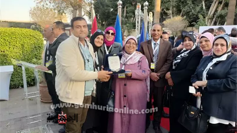 تكريم تعليم دميـاط ببرنامج دعم اللغة الفرنسية بالمدارس الحكومية